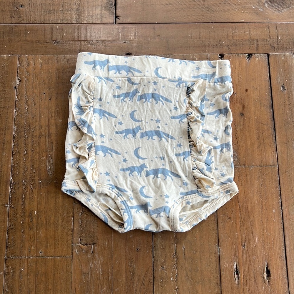 Kate quinn howl at the moon bamboo shorties
